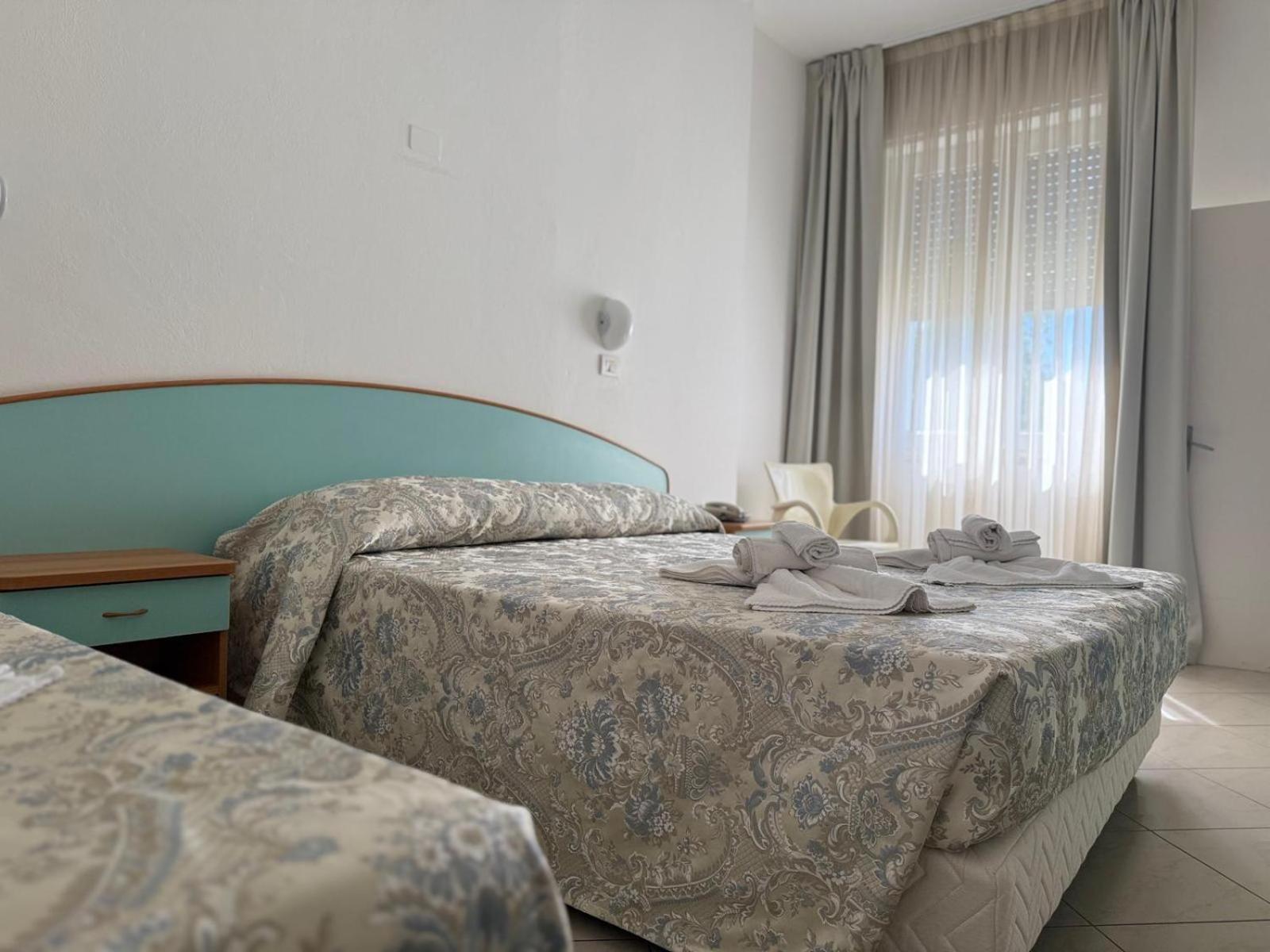 Hotel Spiaggia Villa Paola Bellaria-Igea Marina Extérieur photo