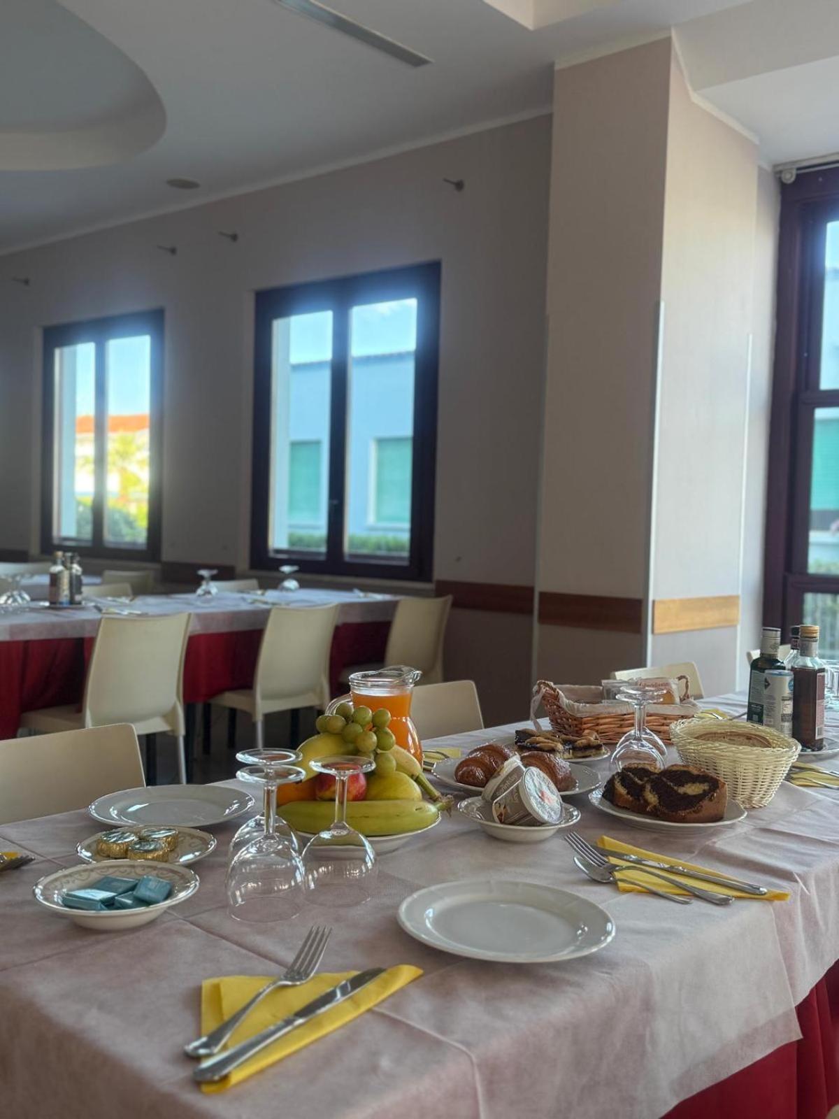Hotel Spiaggia Villa Paola Bellaria-Igea Marina Extérieur photo