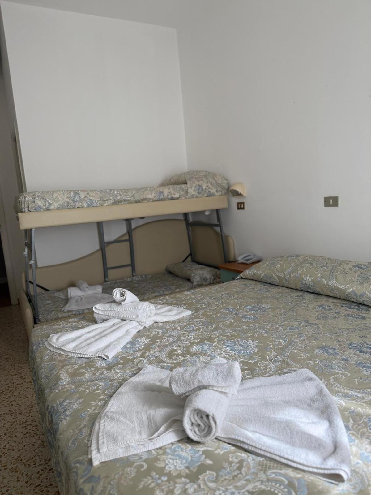 Hotel Spiaggia Villa Paola Bellaria-Igea Marina Extérieur photo